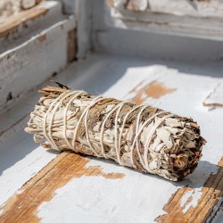 beli žajbelj z meto,kadilo ugodne cene