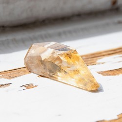 citrin, citrin kristal, citrin free form, naravni citrin, citrin cena, citrin poliran kos, kristal sreče, kristal obilja