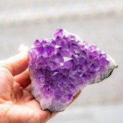 ametist, ametist kristal, ametist rastišče, kristal proti stresu