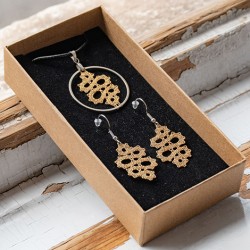 lace nacklace earrings