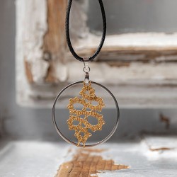 lace nacklace