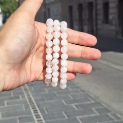 zapestnica iz kristala mesečev kamen