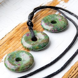 Rubin fuksit ogrlica  kristal za umiritev