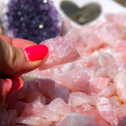 ROSE QUARTZ rough crystal 1kg