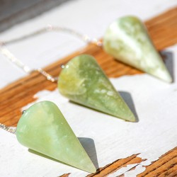 nihalo serpentin kristal za odpravljanje strahu