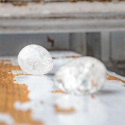 Clear quartz cracked