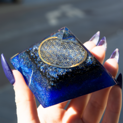 LAPIS LAZULI Orgonite Pyramid flower of life