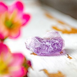AMETHYST natural raw crystal