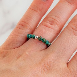 Nakit za čakre
Energetski prstan s krizokolo
Modro-zeleni kamen