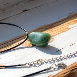 zeleni aventurin, zeleni aventurin kristal, zeleni aventurin mineral, zeleni aventurin kamen, kristali, minerali, kamni
