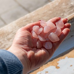 ROSE QUARTZ gemstone , ROSE QUARTZ crystal