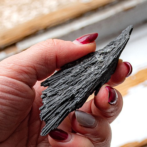 kyanite, black kyanite, raw crystal, raw kyanite, raw black kyanite, kyanite crystal, kyanite stone