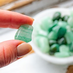 green aventurine, pocket crystal, energy crystal, green crystals