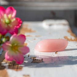 rose quartz, ROSE QUARTZ pocket gemstone, rose quartz crystal