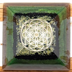 handmade, orgonites, orgonite plate with crystals, flower of life