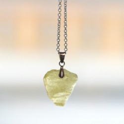 Libijski zlati tektit
Libijsko puščavsko steklo
Zlati tektit iz Libije
Redki tektiti