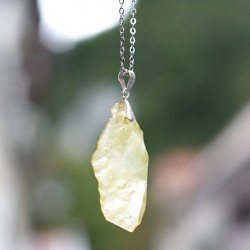 Libijski zlati tektit
Libijsko puščavsko steklo
Zlati tektit iz Libije
Redki tektiti Kristali za manifestacijo