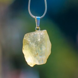 Libijski zlati tektit
Libijsko puščavsko steklo
Zlati tektit iz Libije,
Redki tektiti,Kristali za manifestacijo