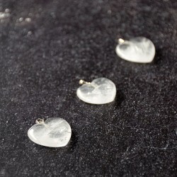 obesek kamena strela, trgovina s kristali, zaščitni kristal, kamena strela kristal,