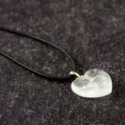 obesek kamena strela, trgovina s kristali, zaščitni kristal, kamena strela kristal,