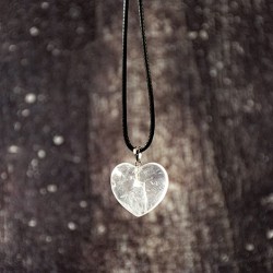 kamena strela ogrlica, trgovina s kristali, zaščitni kristal, kamena strela kamen