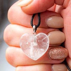 obesek kamena strela, trgovina s kristali, zaščitni kristal, kamena strela kristal,