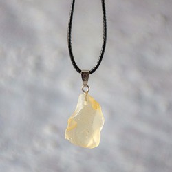 Libijski zlati tektit
Libijsko puščavsko steklo
Zlati tektit iz Libije,
Redki tektiti,Kristali za manifestacijo