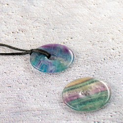 fluorit, mavrični fluorit, fluorit ogrlica, fluorit nakit, kristali za intuicijo, kristali za pomiritev živcev