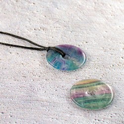 fluorit, mavrični fluorit, fluorit ogrlica, fluorit nakit, kristali za intuicijo, fluorit kamen,