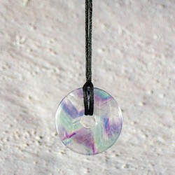 fluorit, mavrični fluorit, fluorit ogrlica, fluorit nakit, kristali za intuicijo, fluorit kamen,