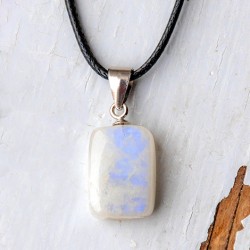 mavrični mjesečev kamen, mesečev kamen, beli labradorit, mesečev kamen ogrlica, kristali za ženske, kristali za umiritev čustev