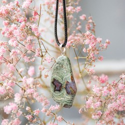 rolit ogrlica, kristal rolit, riolit kamen, riolit nakit,