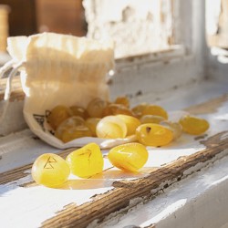 YELLOW ONYX rune stones (set), YELLOW ONYX  crystals,YELLOW ONYX  gemstone,