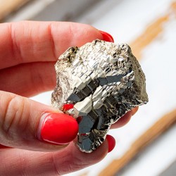 pyrite, pyrite crystal, crystal for wealth, crystal for money, gold crystal