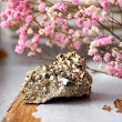 pirit mineral
pirit kamen za zaščito
kristali za obilje
kamni za privabljanje bogastva