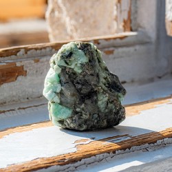 emerald crystal natural stone, raw crystal, uncut crystal, real emerald