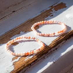 crystals for heart chakra, crystals for the fourth chakra, crystal therapy