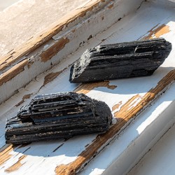 BLACK TOURMALINE raw crystal  black turmaline gemstone, protect energy