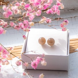 mesečev kamen, mesečev kamen kristal, mesečev kamen nakit, mesečev kamen uhani, uhani iz kristalov