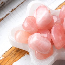 rose quartz, ROSE QUARTZ pocket gemstone, rose quartz crystal