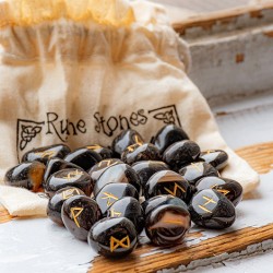 Rune, oniks, kristal oniks, oniks kamen,,vedeževanje