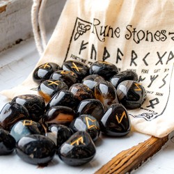 Rune, oniks, kristal oniks, oniks kamen,,vedeževanje