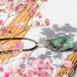 emerald necklace pendant, crystal shop, emerald, emerald necklace, emerals crystal, crystal necklace