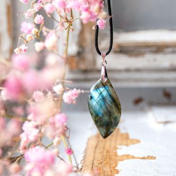 nakit s kristali, labradorit kristal, labradorit, ogrlica z labradoritom, nakit z labradoritom