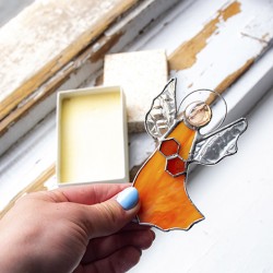 vitraž angel varuh, vitraž, akvamarin ,ročni izdelek, darilo, darilo za čebelarje