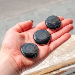 črni turmalin, palmstone, turmalin, črni turmalin palmstone, žepni kristal