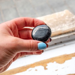 črni turmalin, palmstone, turmalin, črni turmalin palmstone, žepni kristal