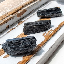 black turmaline, raw crystals, raw black turmaline, crystals for protection