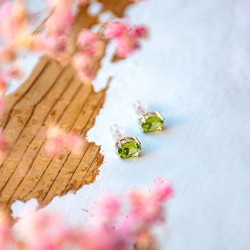 peridot, peridot crystal, peridot earrings, crystal earrings