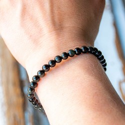 crystals for strength, crystals for protection, crystals for root chakra,